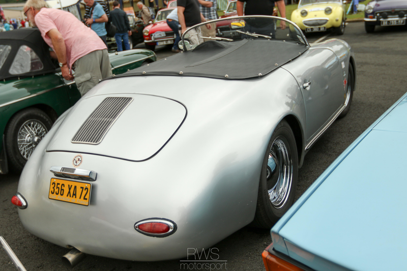 Illustration for article titled Classic British Welcome Photos (Le Mans Carshow)